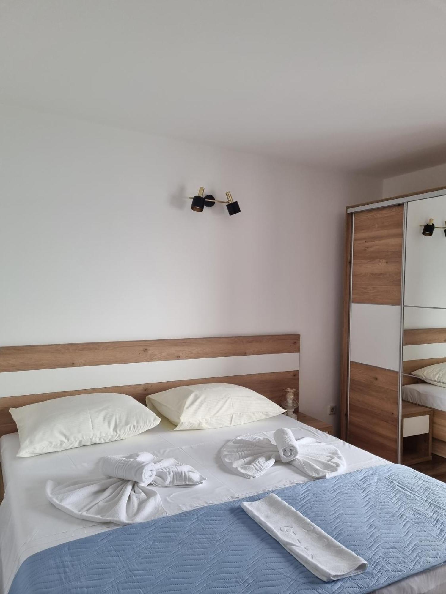 Bed And Breakfast Miramar Starigrad Paklenica Ngoại thất bức ảnh