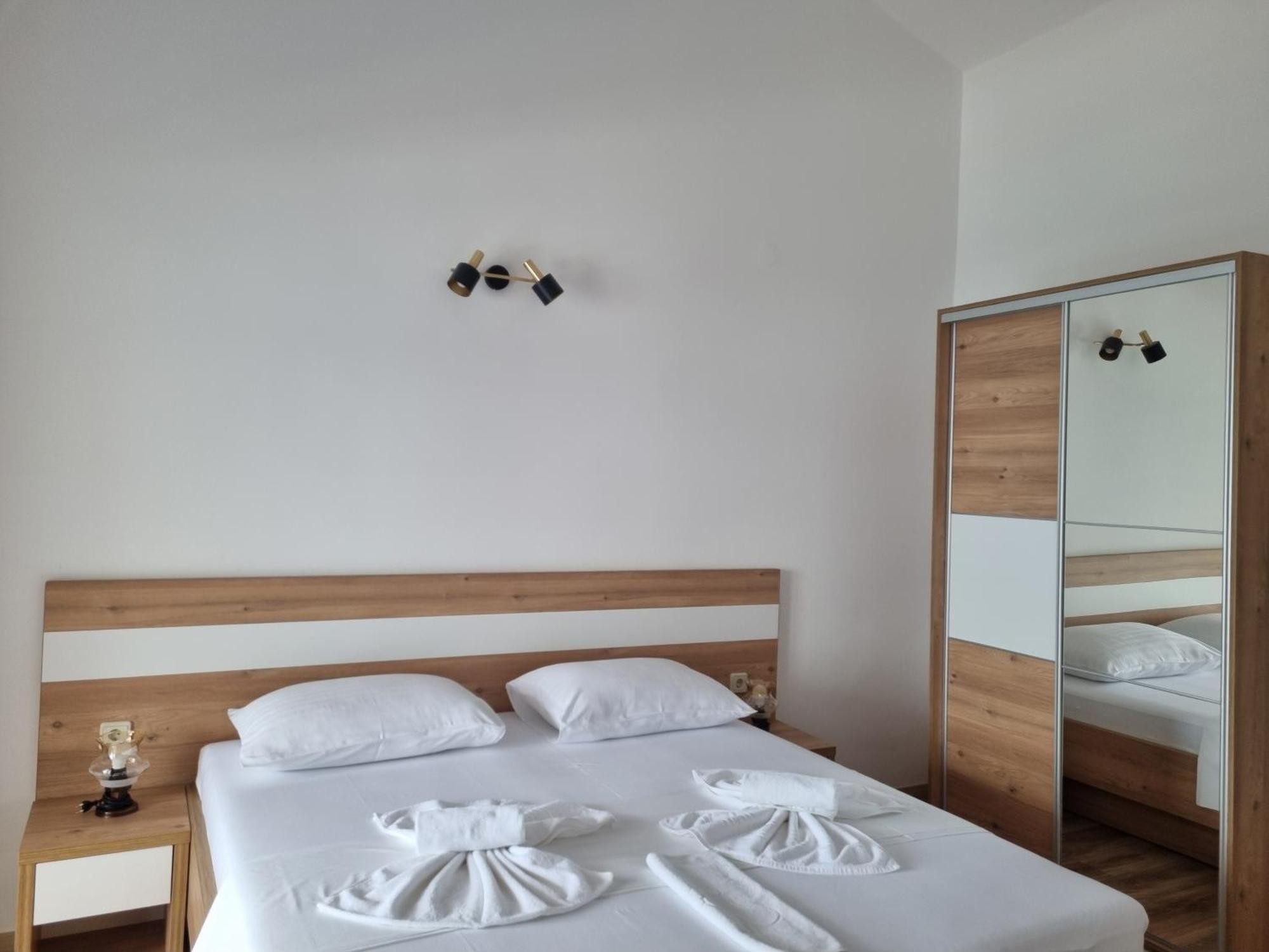 Bed And Breakfast Miramar Starigrad Paklenica Ngoại thất bức ảnh