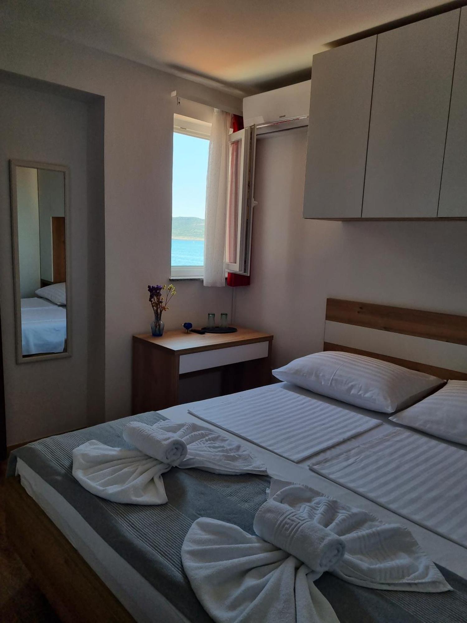 Bed And Breakfast Miramar Starigrad Paklenica Ngoại thất bức ảnh