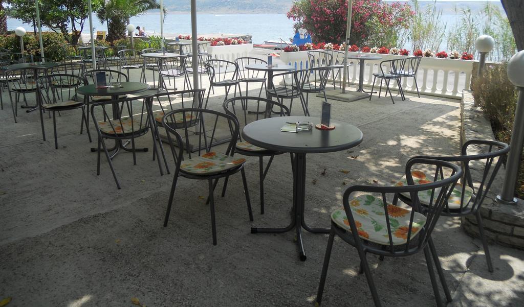 Bed And Breakfast Miramar Starigrad Paklenica Ngoại thất bức ảnh