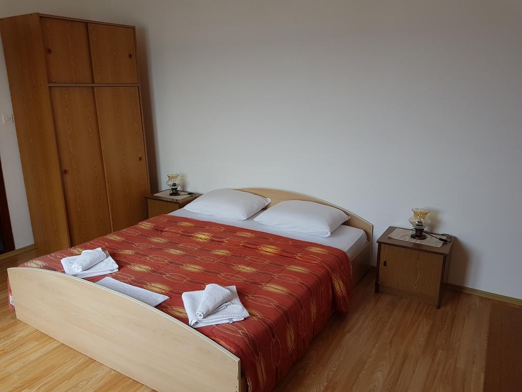 Bed And Breakfast Miramar Starigrad Paklenica Ngoại thất bức ảnh